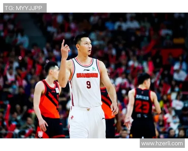 易建联：从篮球场上的传奇到生活中的榜样，见证中国体育的辉煌与奋斗历程