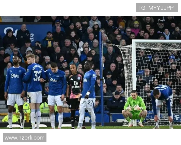 欧联杯精彩对决里昂主场迎战埃弗顿力争胜利