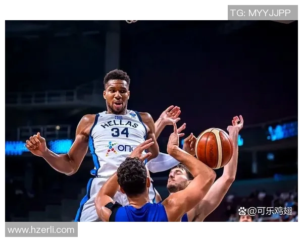 斯洛文尼亚男篮迎战波兰队争夺欧洲篮球赛重要胜利