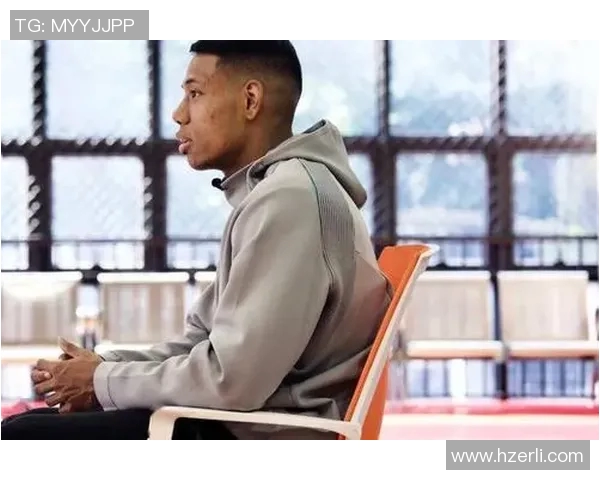 祝铭震：从青涩少年到职场精英的奋斗历程与成长故事